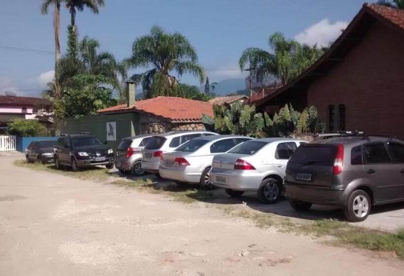 هتل Pousada Na Praia Ubatuba