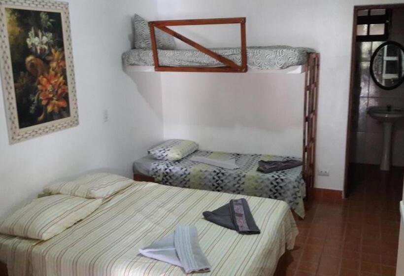 هتل Pousada Na Praia Ubatuba