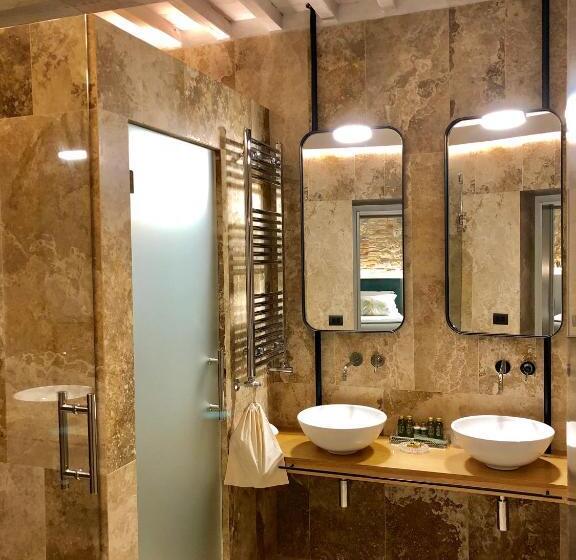 فندق ريفى Locanda Dei Logi
