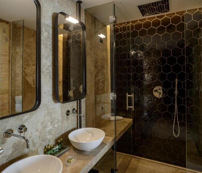 فندق ريفى Locanda Dei Logi