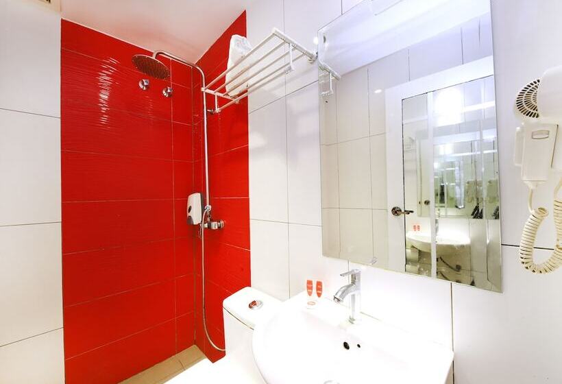 OYO 763 Tazara Hotel