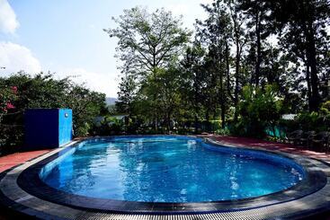 استراحتگاه Sunita Corbett Retreat By Opensky