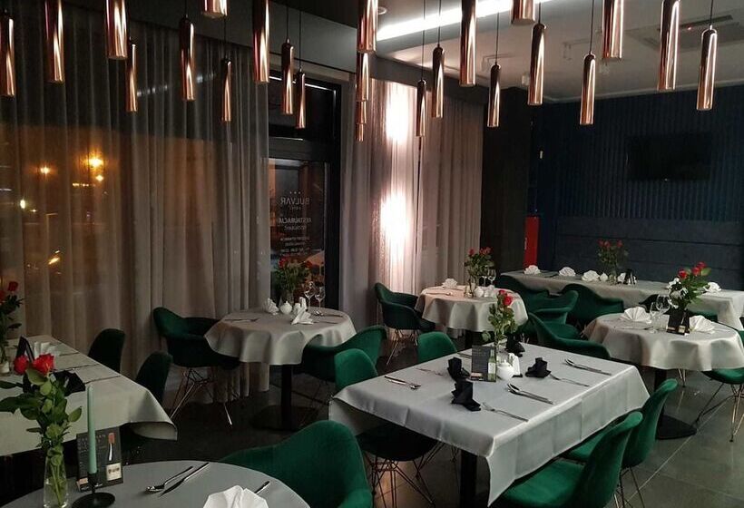 酒店 Bulvar