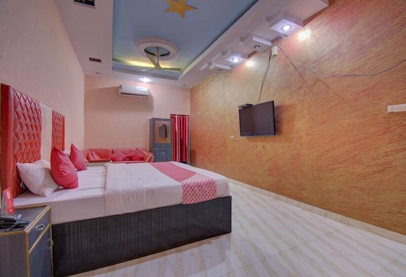 هتل Lucky Star By Oyo Rooms
