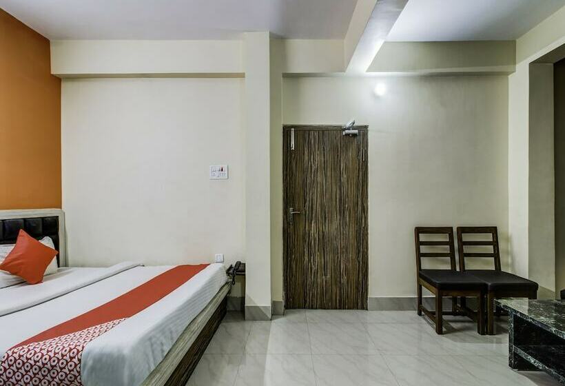 هتل Navneet Residency By Oyo Rooms