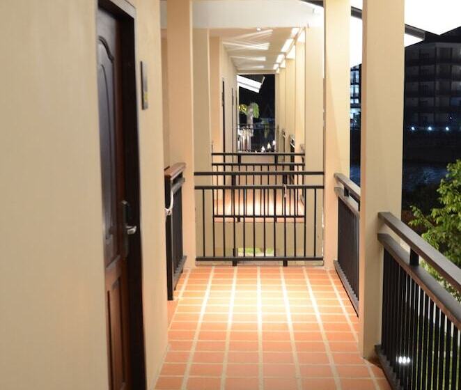 هتل Saksiri Riverside Boutique