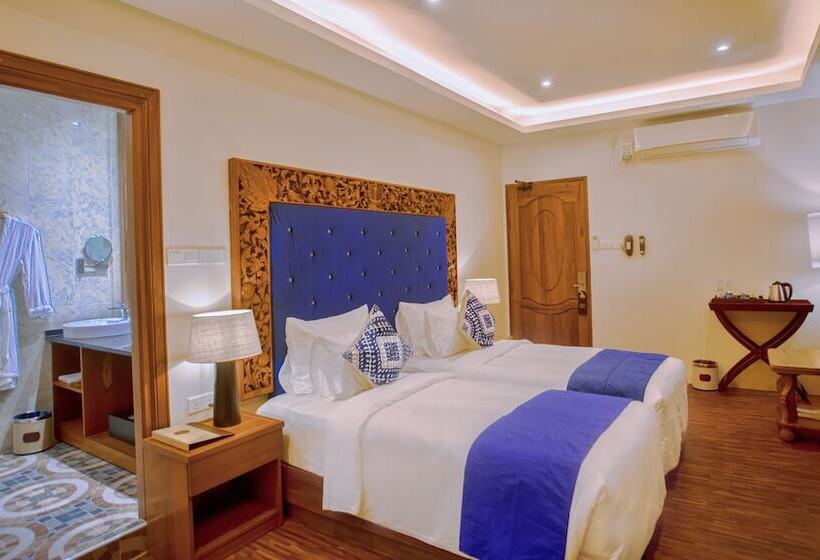 هتل Sunset Palace View Suites