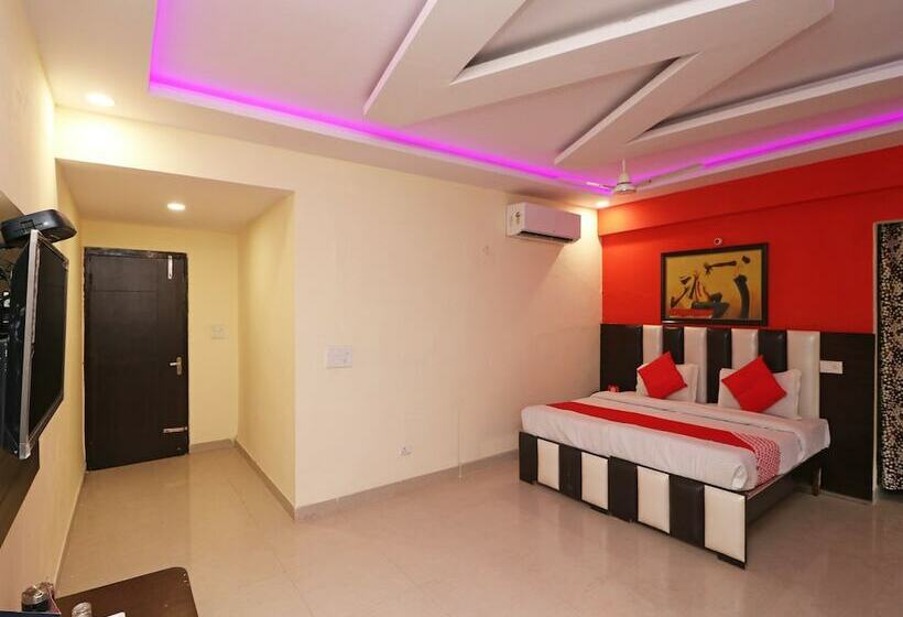 בית מלון כפרי Tajview Penthouse By Oyo