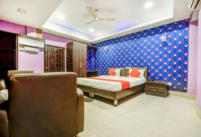هتل The Silver International By Oyo Rooms