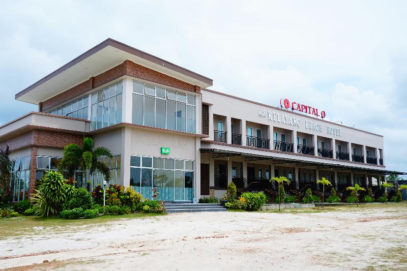 فندق Capital O 399 Kelayang Beach