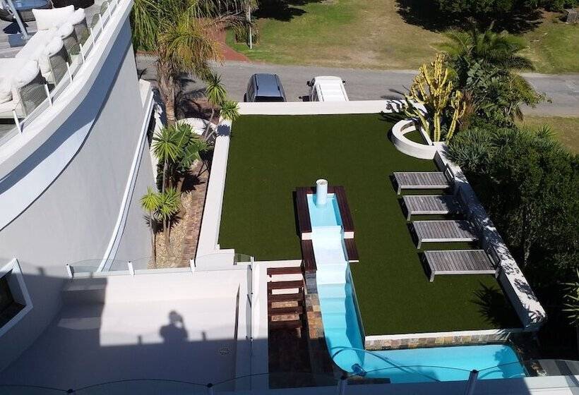 ペンション 115 On Beachy Head Drive Guest House