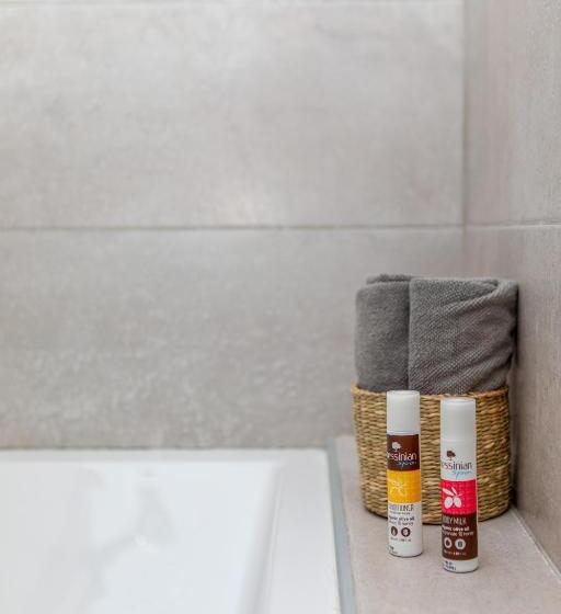 Thea Suites Naxos