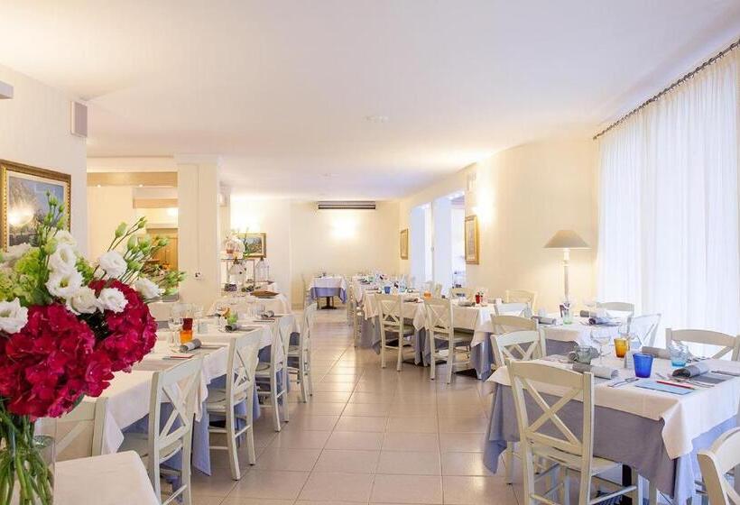 هتل La Gardenia & Villa Oleandra