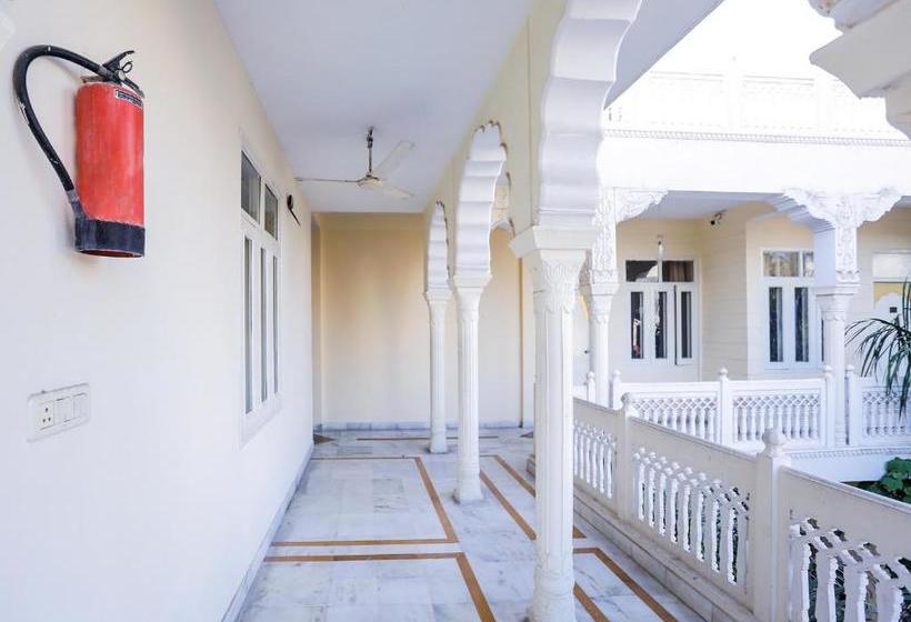Oyo 22047 Hotel Royal Jaipur Palace
