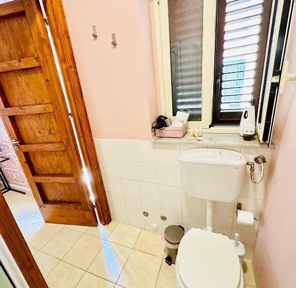 تختخواب و صبحانه Casa Lilla