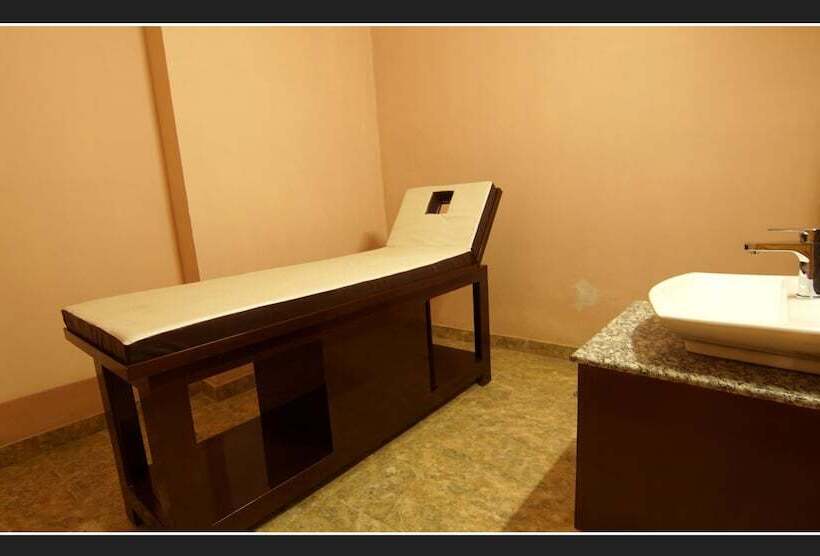 فندق Grand Krisa Resort & Spa , Manali