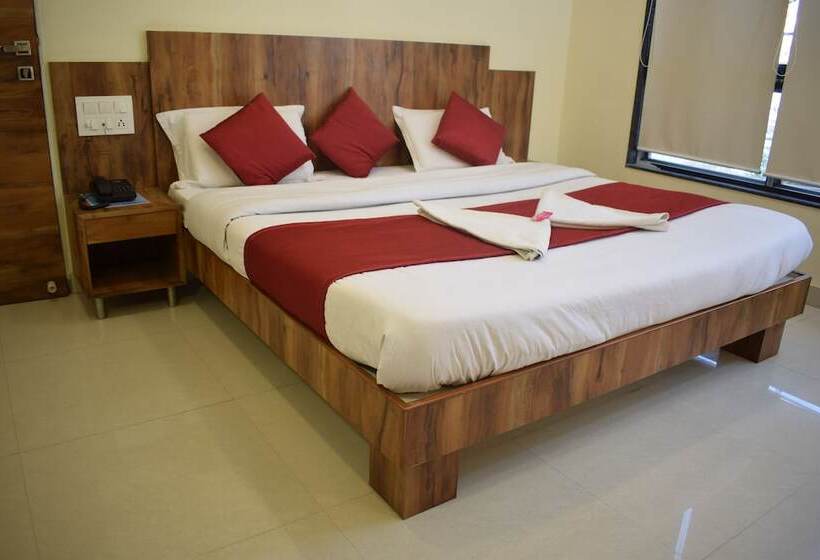 فندق Shree Pratham Milan