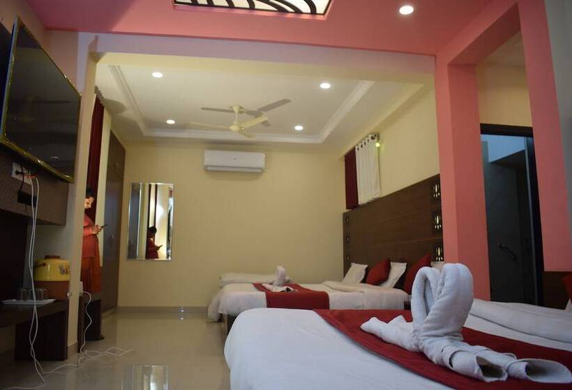 فندق Shree Pratham Milan