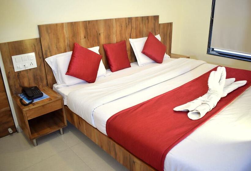 فندق Shree Pratham Milan
