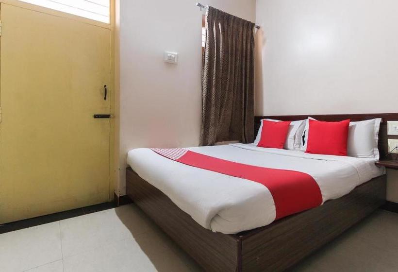 هتل Sri Jayaram Lodge By Oyo Rooms