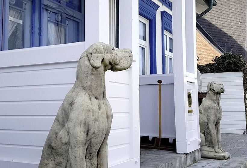 پانسیون Boutique Hotel Haus Noge Sylt   Kapitaenshaus Strandnah