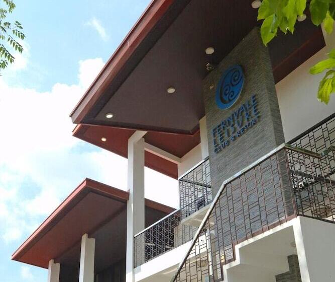 هتل Fernvale Leisure Club And Resort