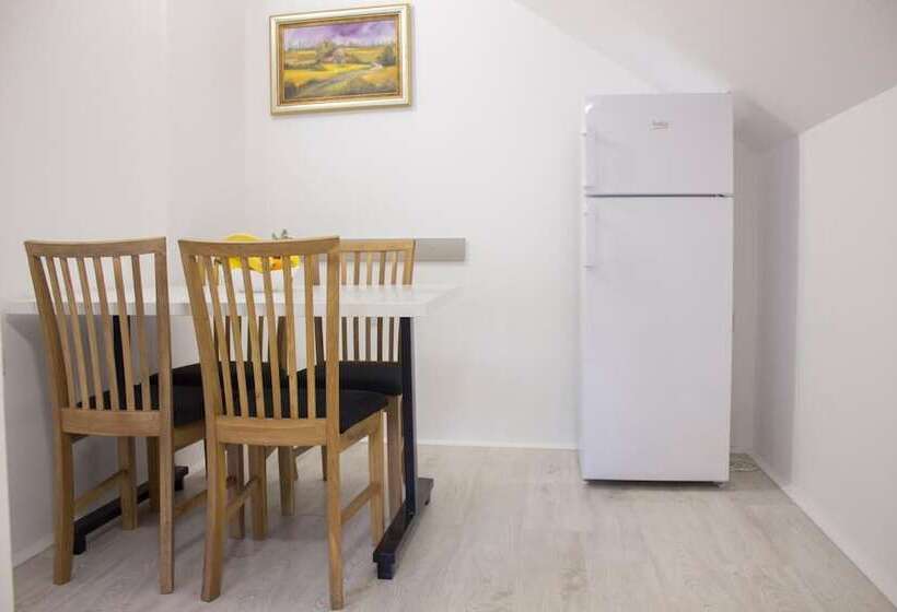 پانسیون Smeštaj Olivera Niška Banja