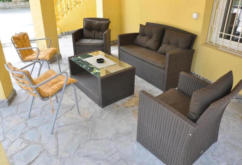 پانسیون Smeštaj Olivera Niška Banja