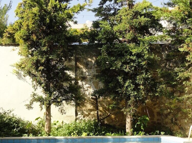Villa Arokaria