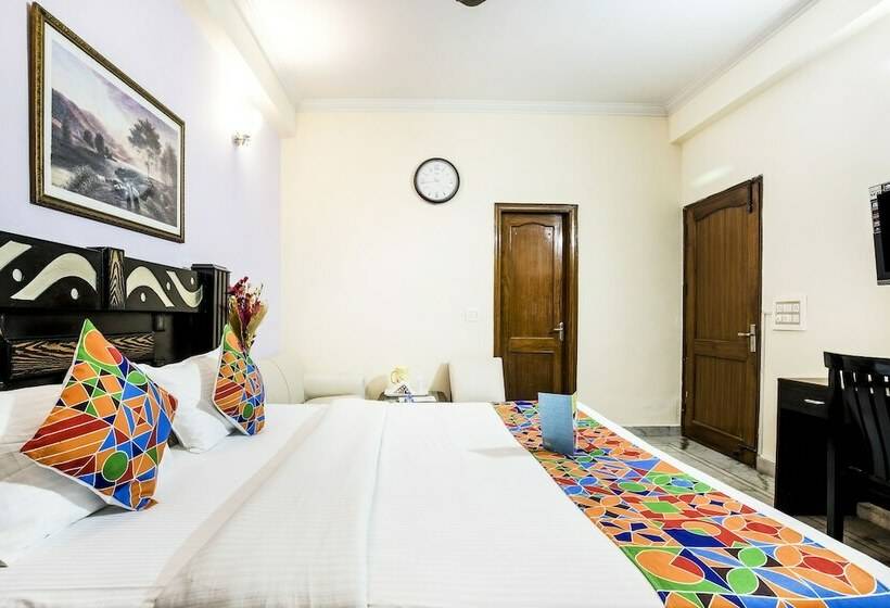 Hotel Fabexpress Ivy Inn
