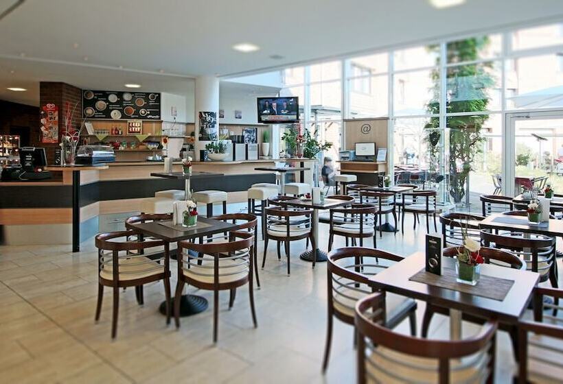 هتل Gustavstresemanninstitut