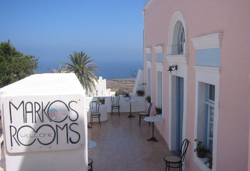 Marcos Rooms