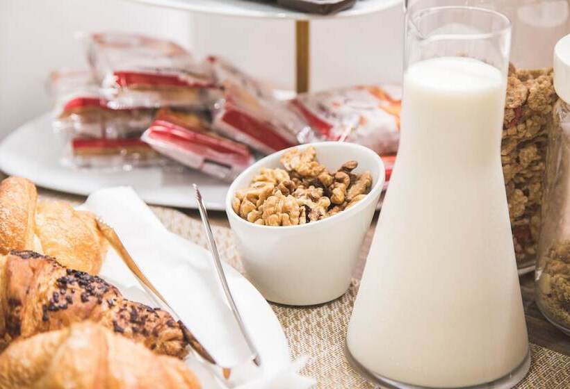 تختخواب و صبحانه Casa Tita