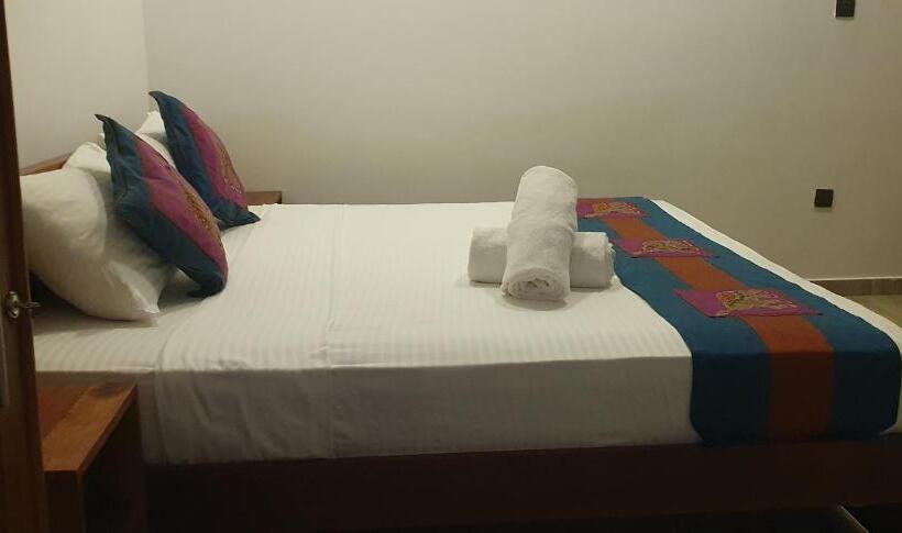 Bed and Breakfast Surf Ocean Villa