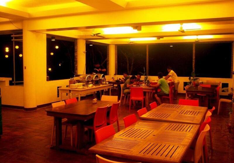 هتل Alta Vista Ilocandia Inc