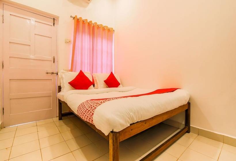 هتل Arambol Plaza Beach Resort By Oyo Rooms