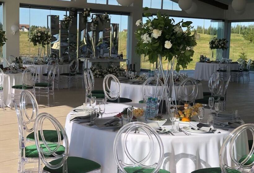 هتل Dmitrov Golf Resort