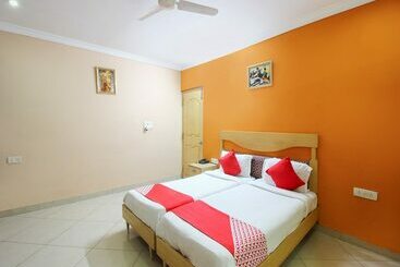 هتل Hallmark Begumpet By Oyo Rooms