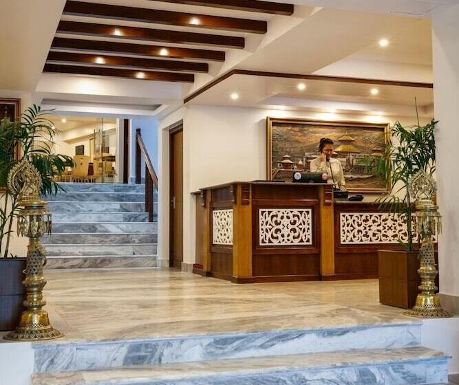 هتل Kailash Kuti Inn