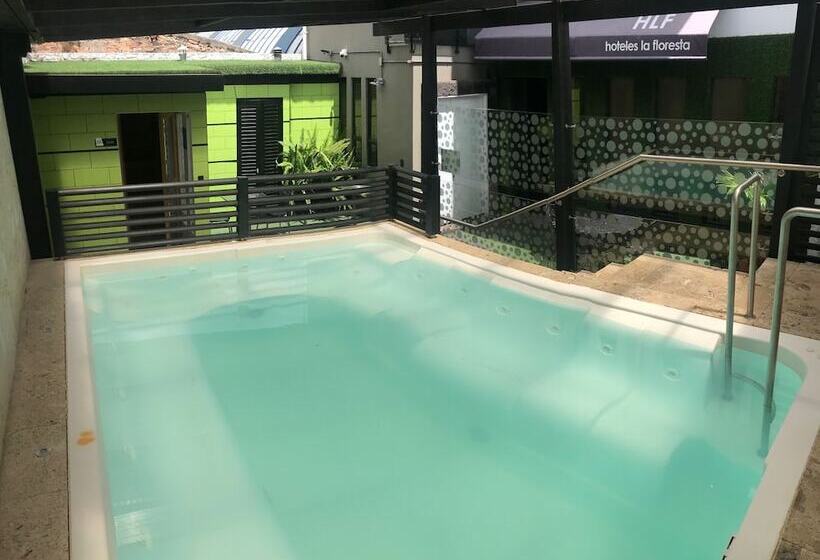 هتل Posada La Mariñera