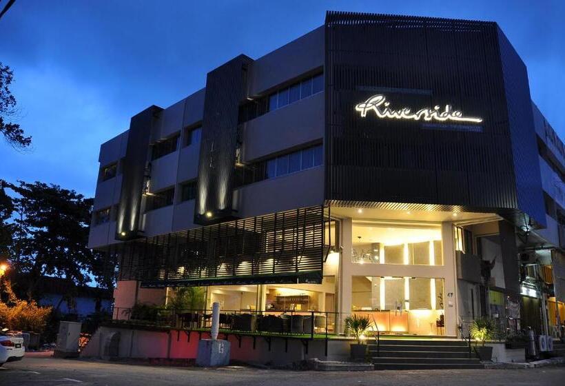 هتل Riverside Boutique