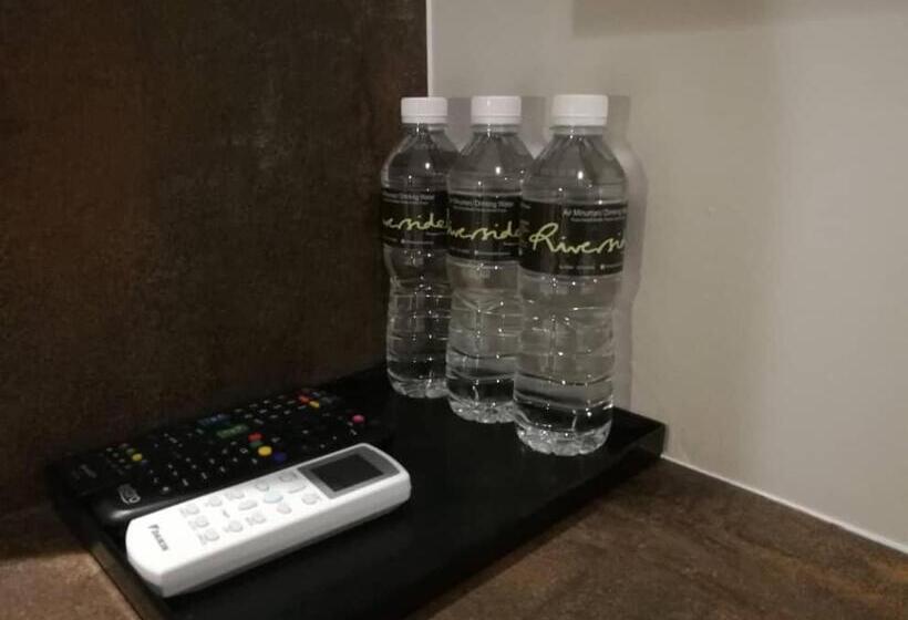 هتل Riverside Boutique