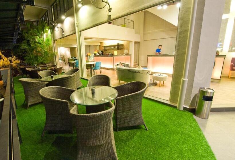 هتل Riverside Boutique