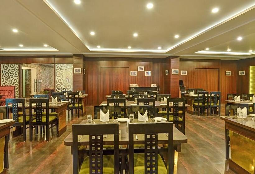 هتل Summit Montana Suites & Spa At Mall
