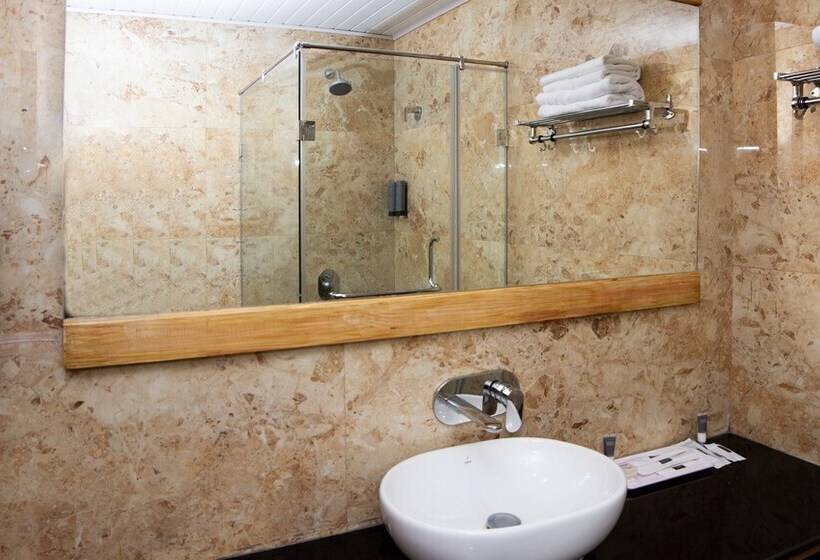 هتل Summit Montana Suites & Spa At Mall