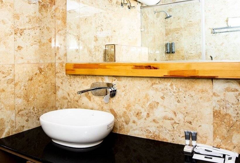 هتل Summit Montana Suites & Spa At Mall