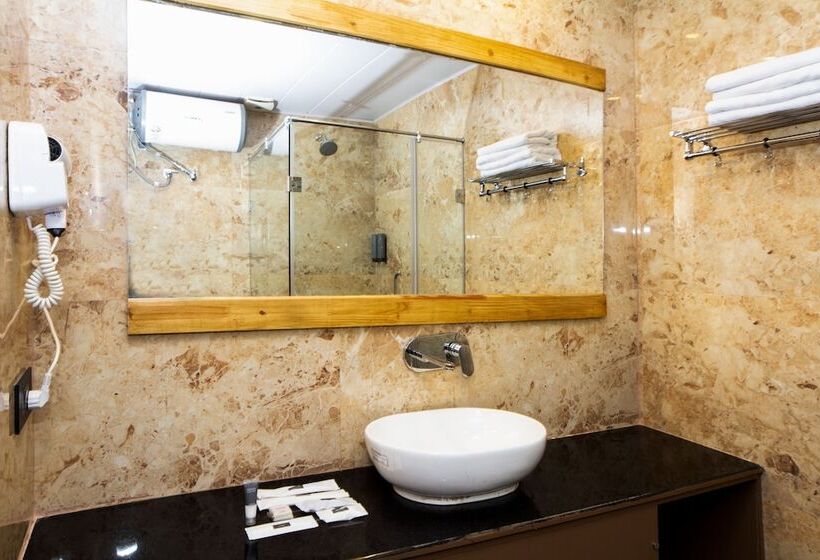 هتل Summit Montana Suites & Spa At Mall