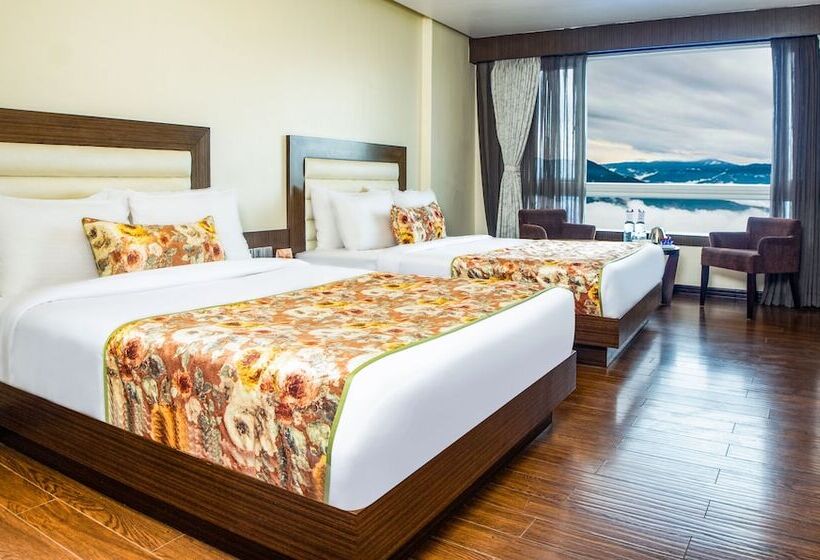 هتل Summit Montana Suites & Spa At Mall