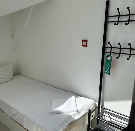 پانسیون Hoża Apartments And Rooms