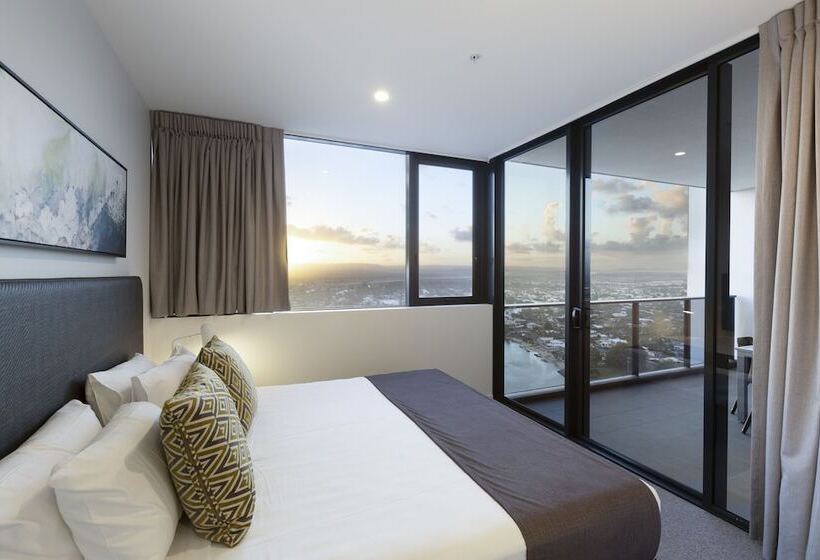 Qube Broadbeach